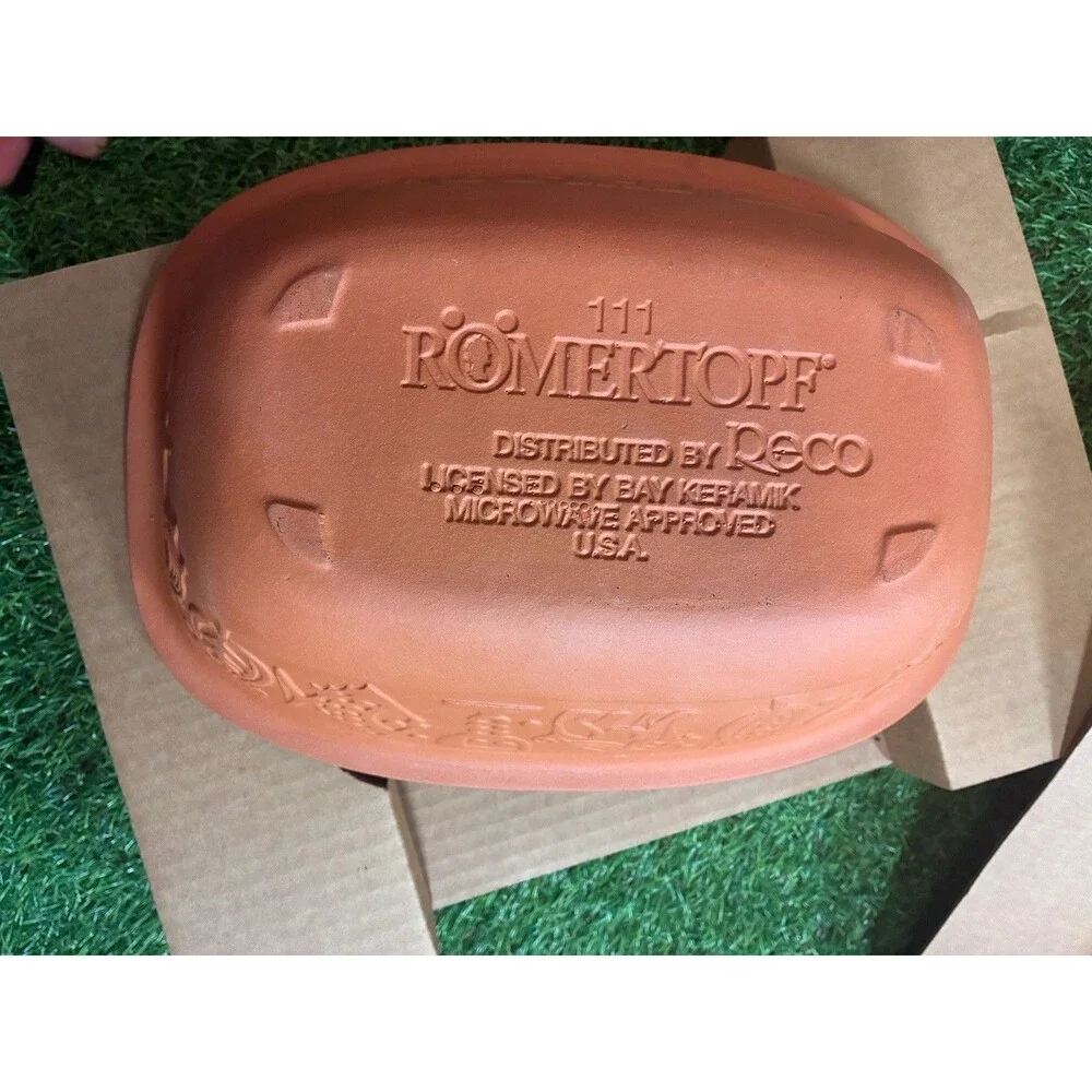 Römertopf 111 Clay Baker Roaster NOS New in Box Microwave Oven Cooker